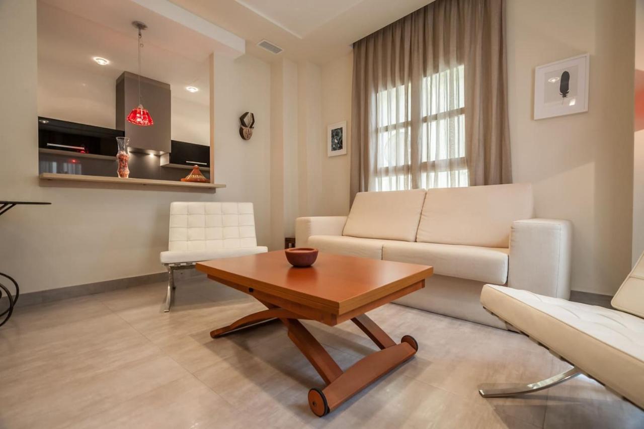 Apartamento Con Encanto En El Barrio De Santa Cruz เซบีญา ภายนอก รูปภาพ